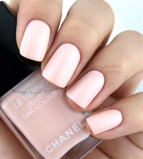 chanel pale pink nail polish|Chanel nail varnish gift set.